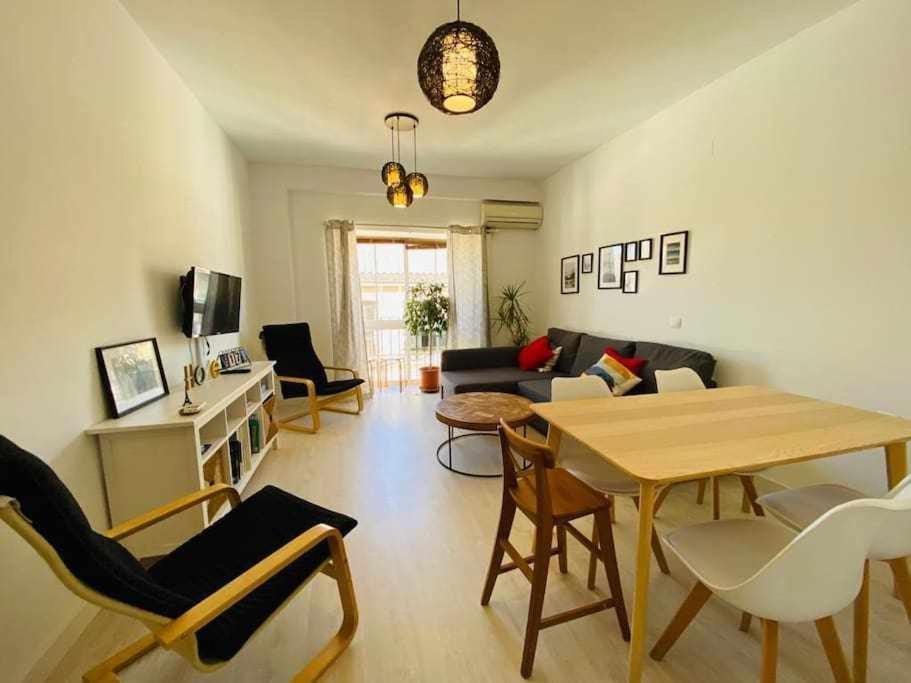Acogedor Apartamento En El Centro De Малага Екстериор снимка